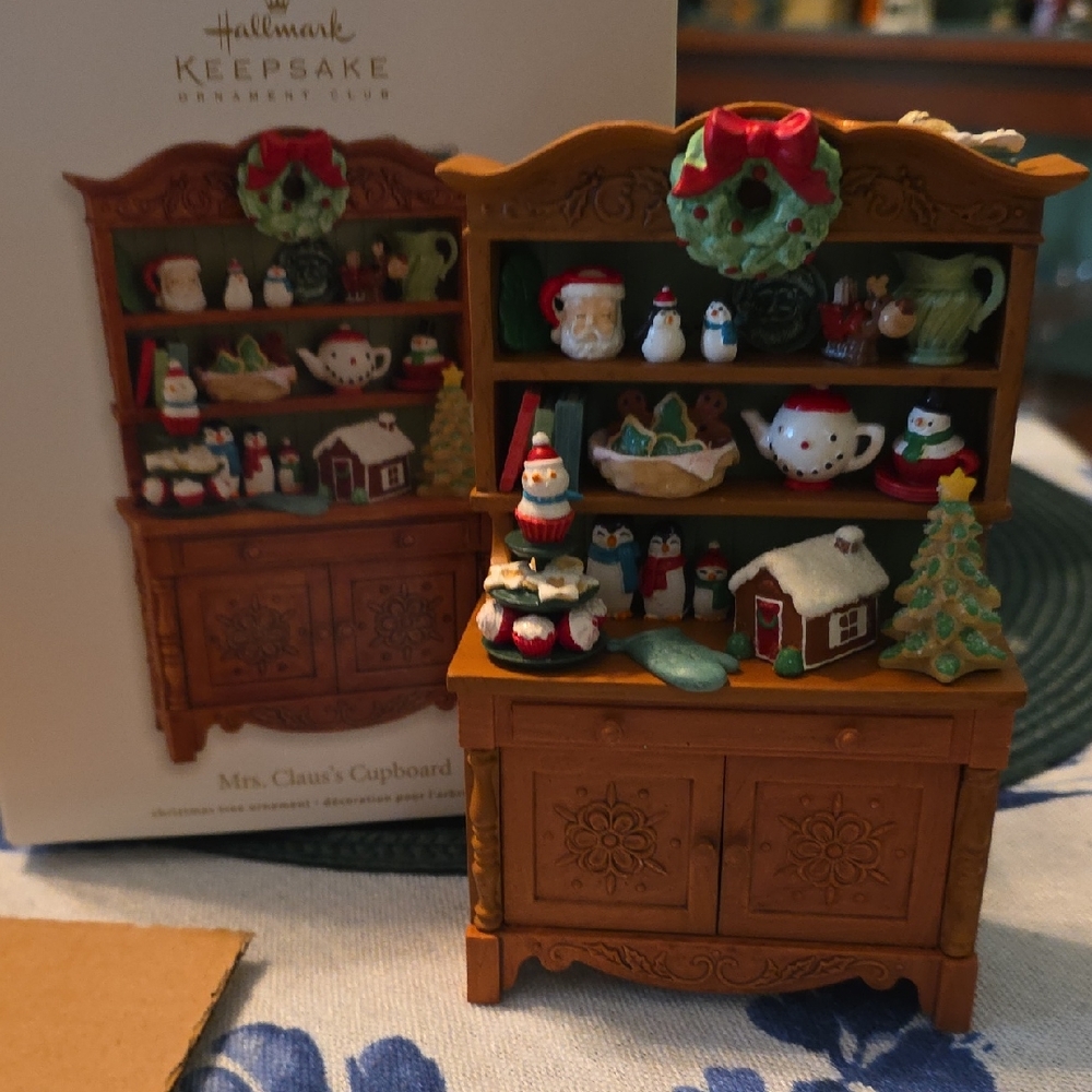 Hallmark Keepsake Mrs. Claus's Cupboard Ornament